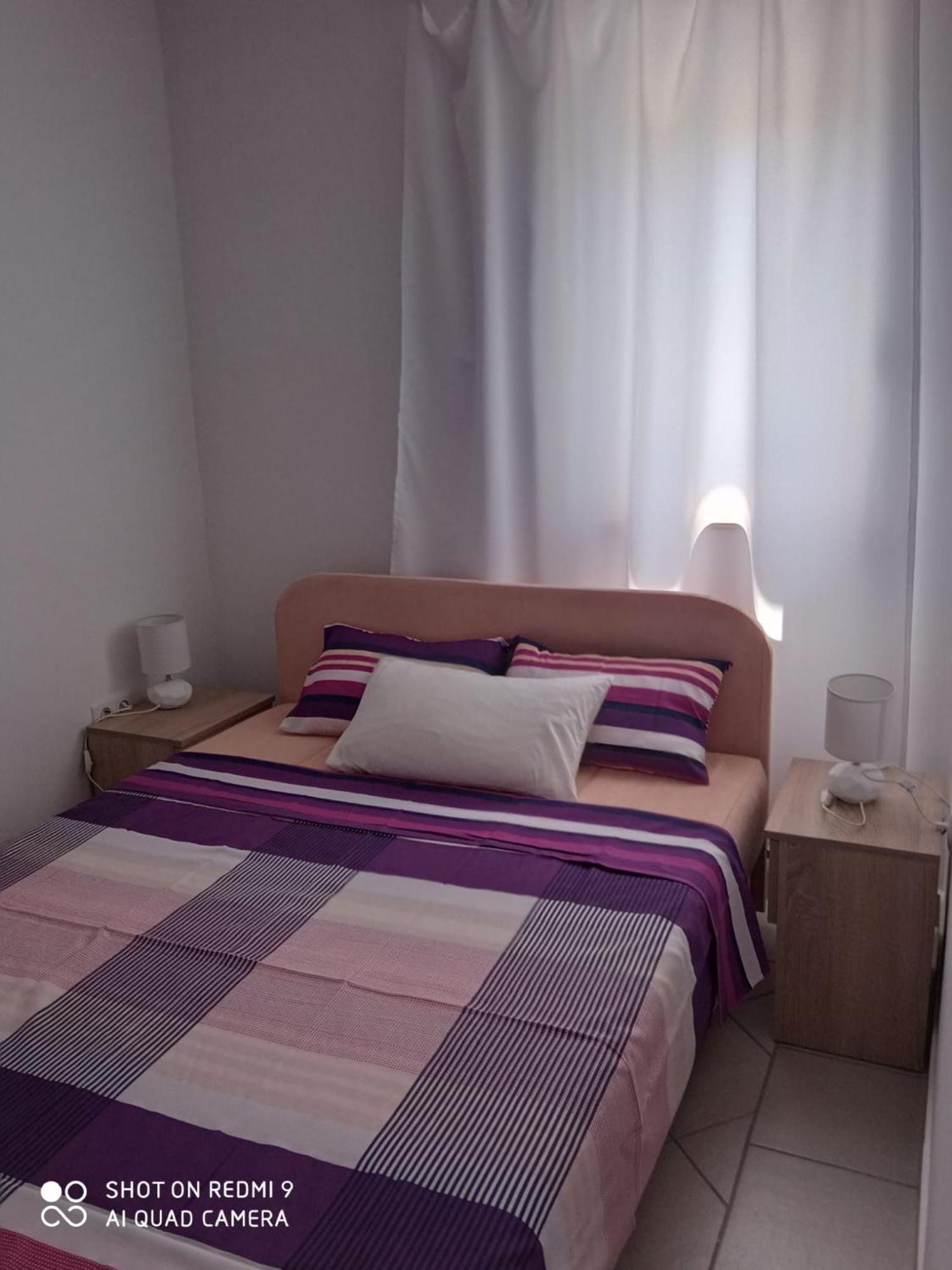 Apartments Max Vir Room photo
